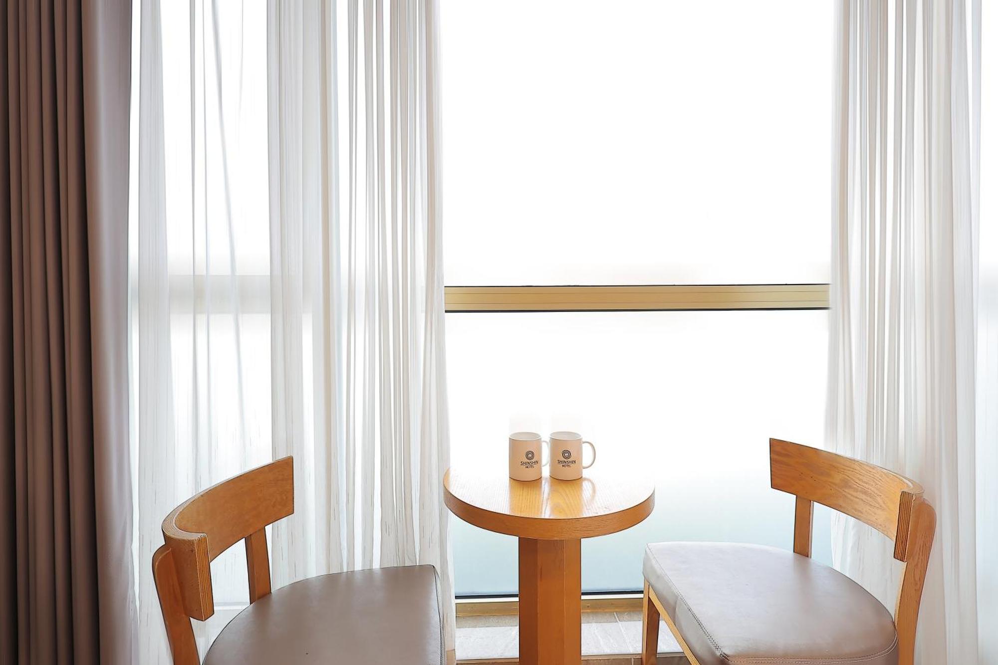 Shin Shin Hotel Jeju City Exterior foto